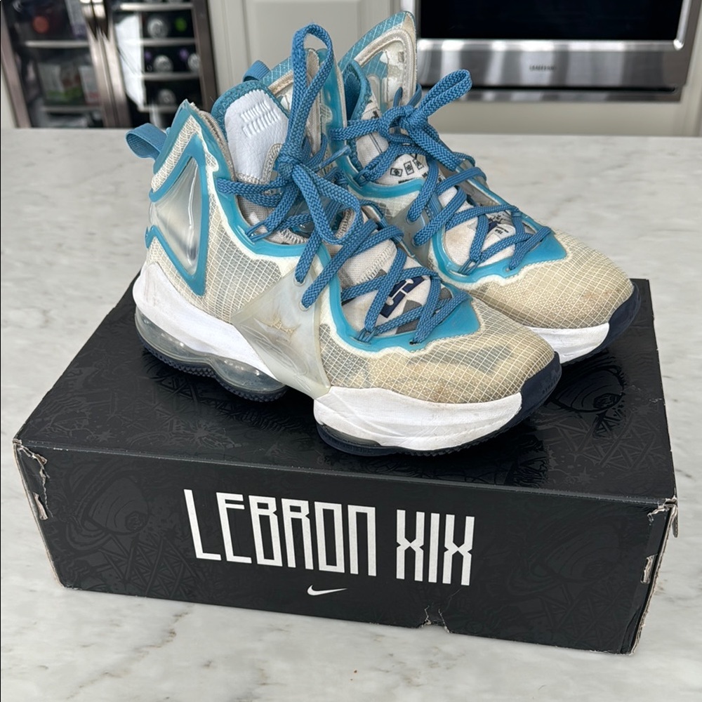 Nike LeBron XIX Blue and White Sneakers with Sculptural Laces